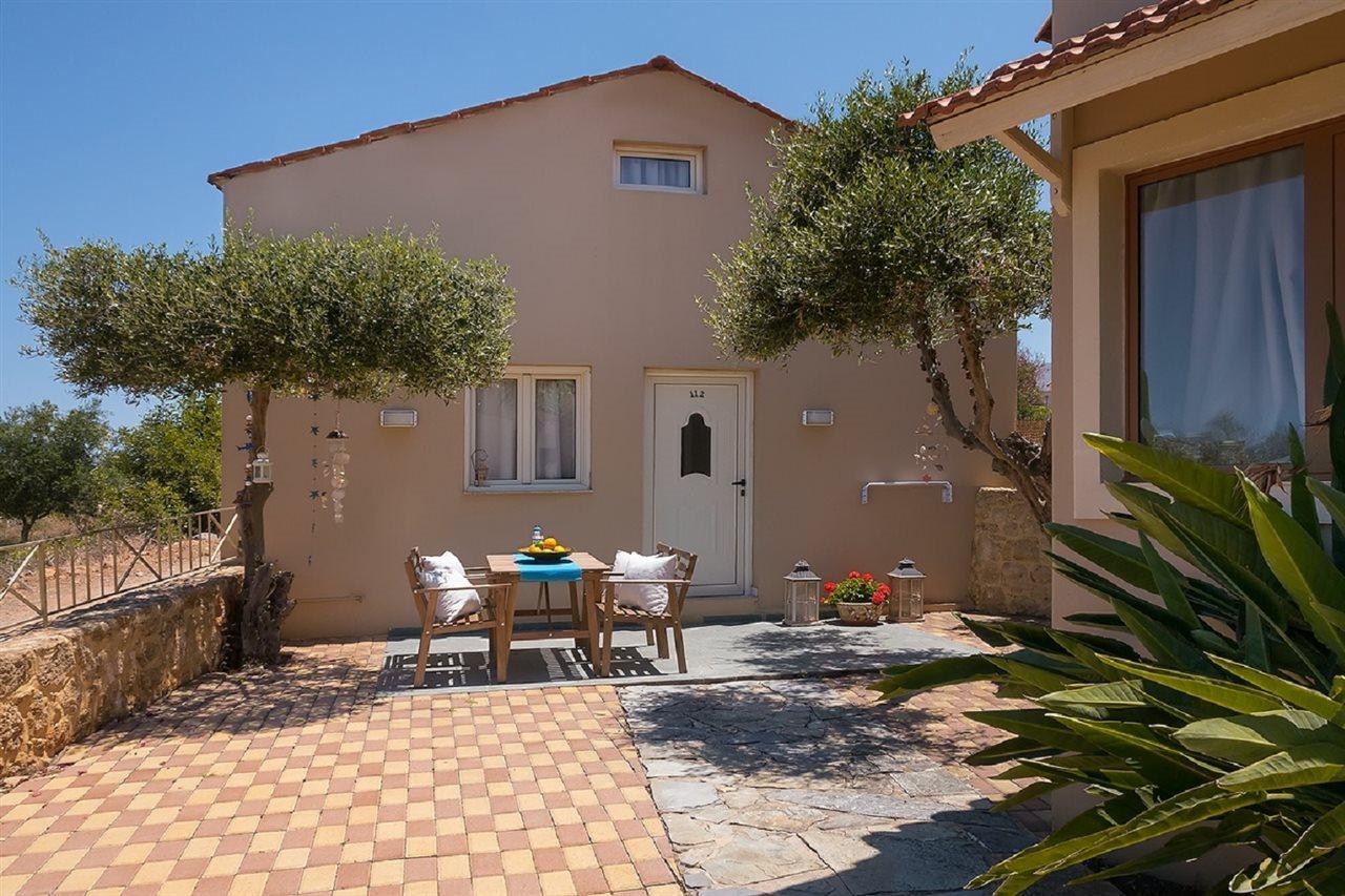 Notos Heights Hotel & Suites Malia  Exterior photo